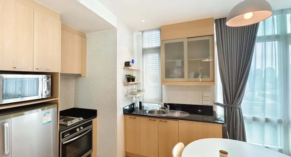 For rent 2 bedrooms condo in Watthana, Bangkok