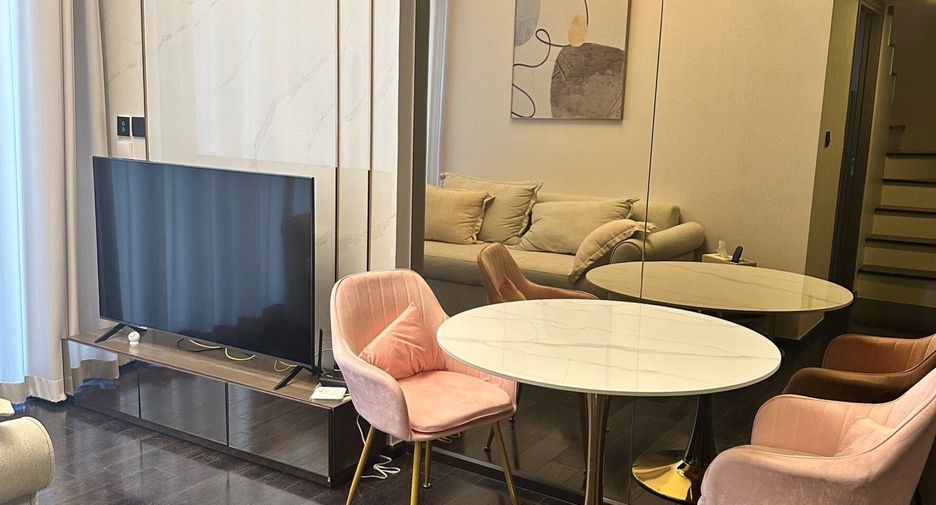 For rent 2 bedrooms condo in Watthana, Bangkok