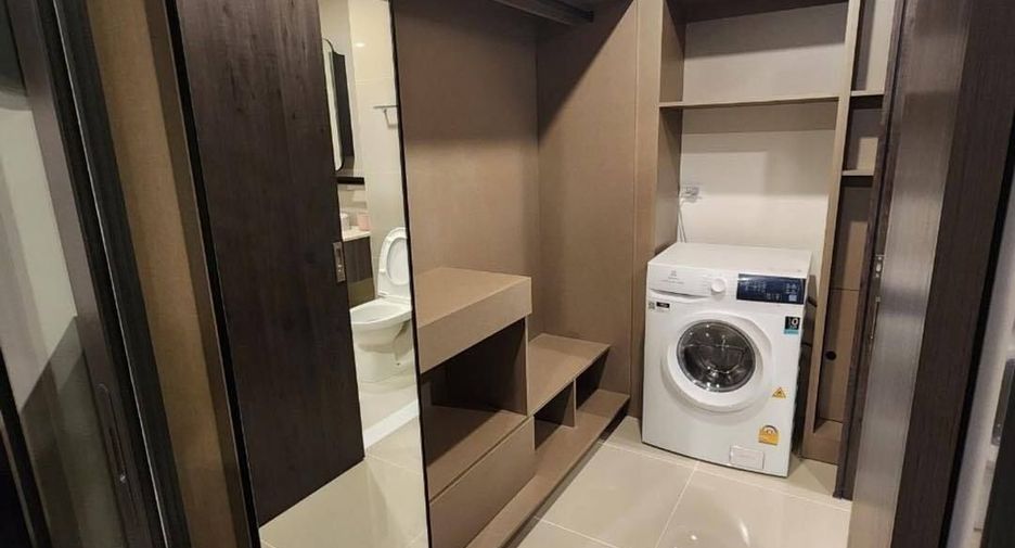 Wohnung zur Miete mit 1 Zimmer in Huai Khwang, Bangkok