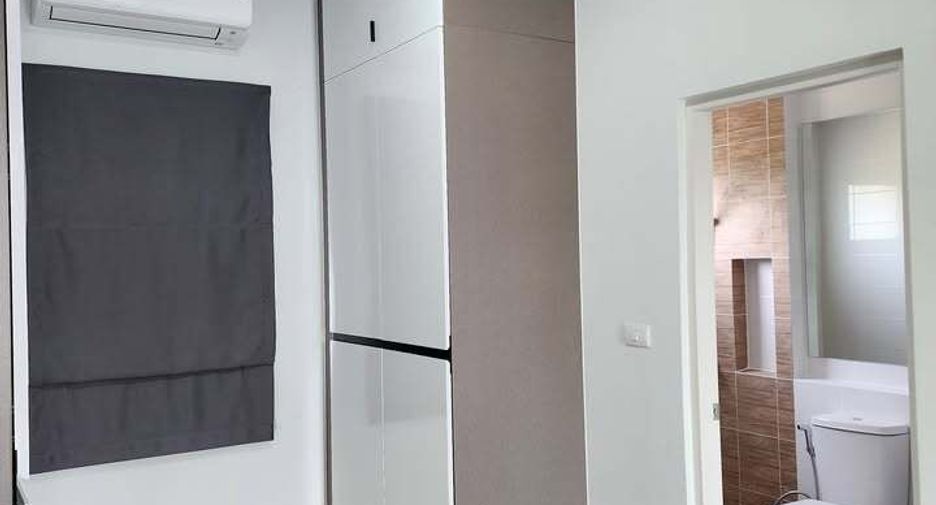 For rent 3 bedrooms townhouse in Bang Phli, Samut Prakan