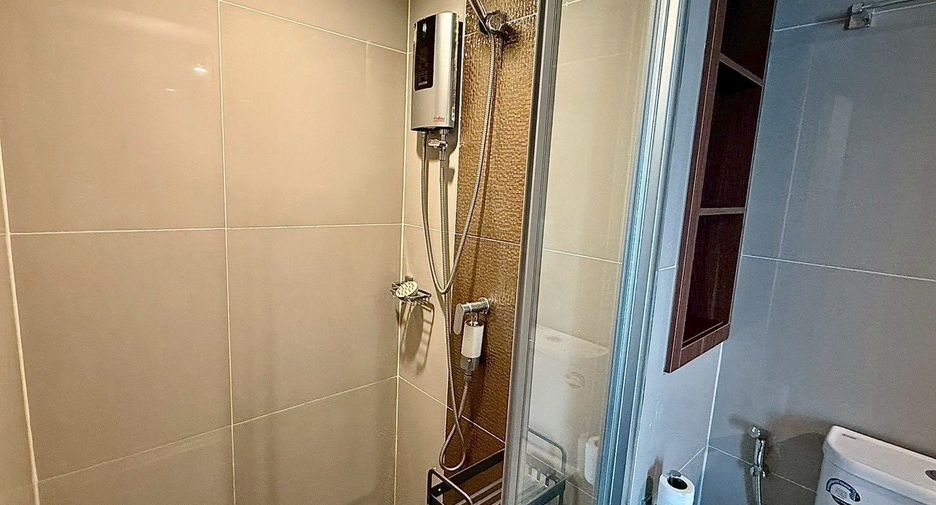 Wohnung zur Miete mit 2 Zimmer in Huai Khwang, Bangkok