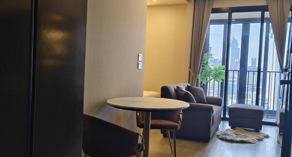 For rent 1 bed condo in Khlong Toei, Bangkok