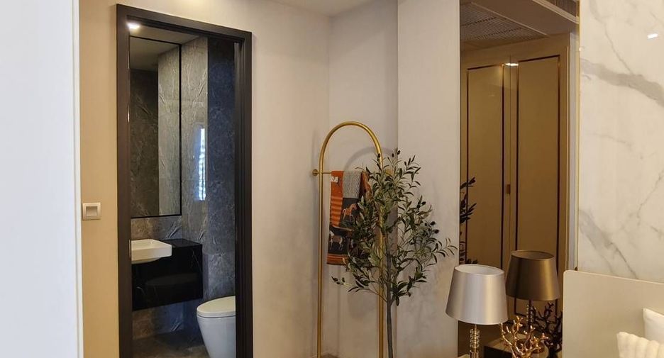 For rent 1 bed condo in Khlong Toei, Bangkok