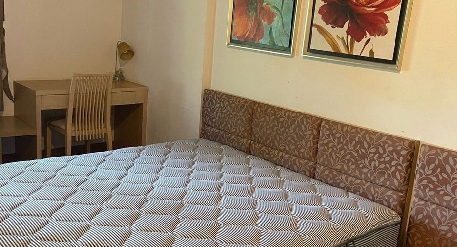 For rent 1 bed condo in Phra Khanong, Bangkok
