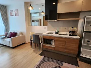 Condo en alquiler de 1 habitaciones en Phra Khanong, Bangkok