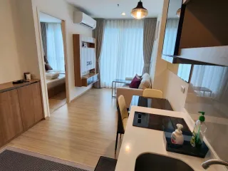 Condo en alquiler de 1 habitaciones en Phra Khanong, Bangkok
