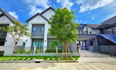 Casa en alquiler de 4 habitaciones en Bang Phli, Samut Prakan