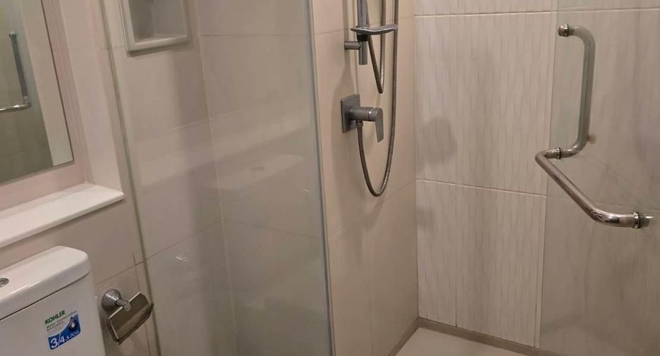 For rent 1 bed condo in Huai Khwang, Bangkok