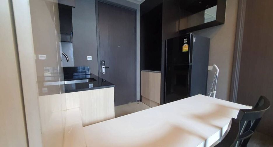 Condo en alquiler de 1 habitaciones en Khlong Toei, Bangkok