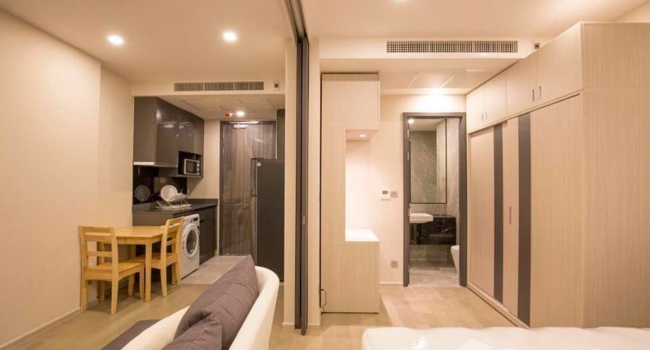 For rent 1 bed condo in Khlong Toei, Bangkok