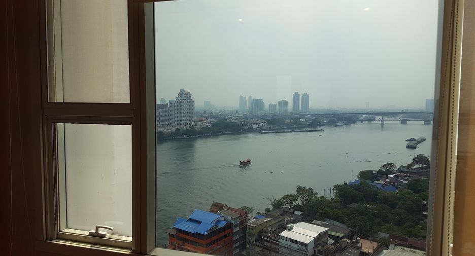For rent 3 bedrooms condo in Bang Kho Laem, Bangkok