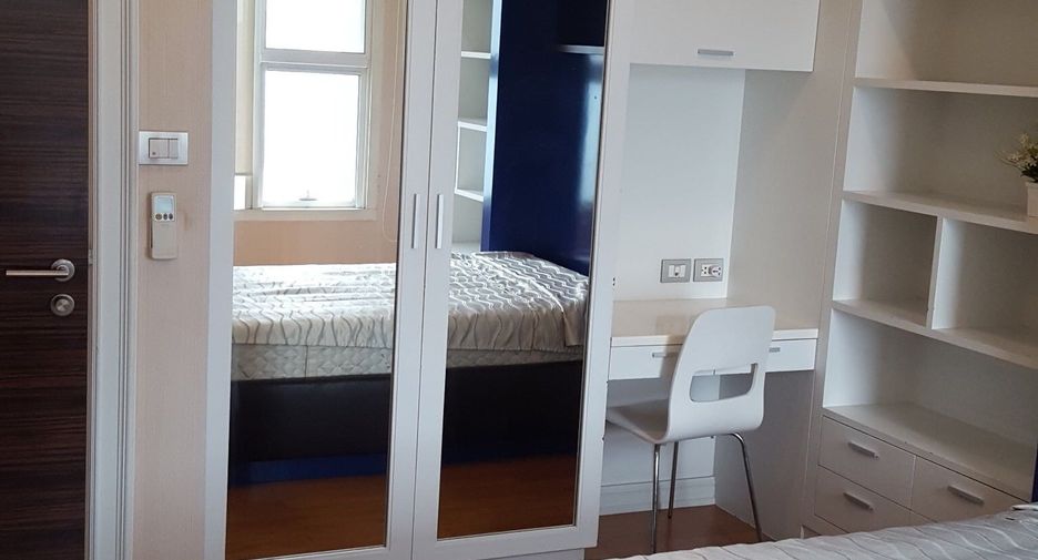 For rent 3 bedrooms condo in Bang Kho Laem, Bangkok