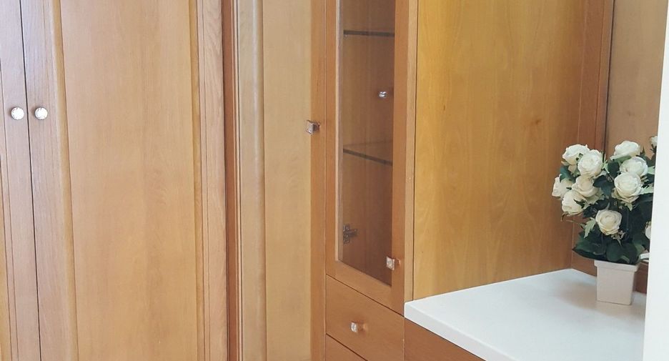 For rent 3 bedrooms condo in Bang Kho Laem, Bangkok
