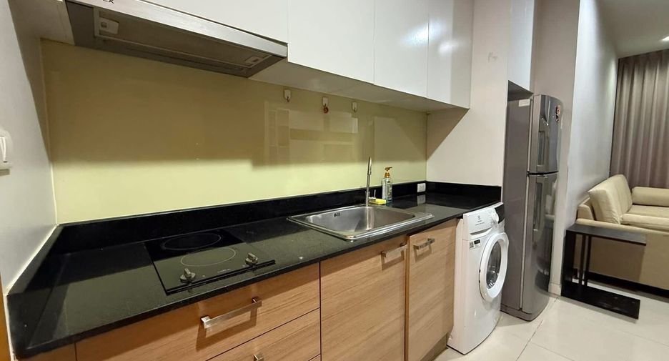 Condo en alquiler de 1 habitaciones en Watthana, Bangkok