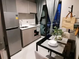 For rent 1 bed condo in Huai Khwang, Bangkok