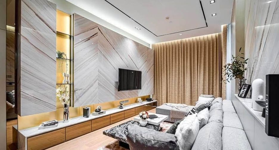 À louer 2 chambres condo à Pathum Wan, Bangkok