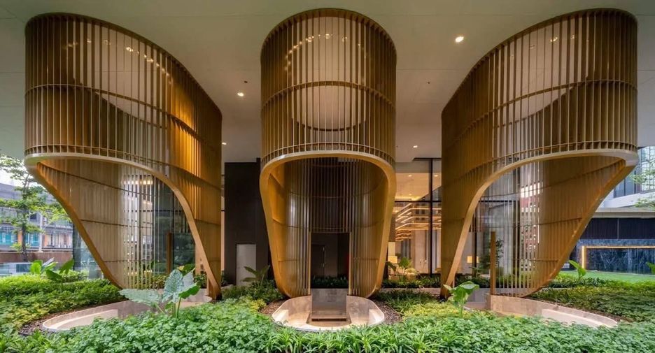 À louer 2 chambres condo à Pathum Wan, Bangkok