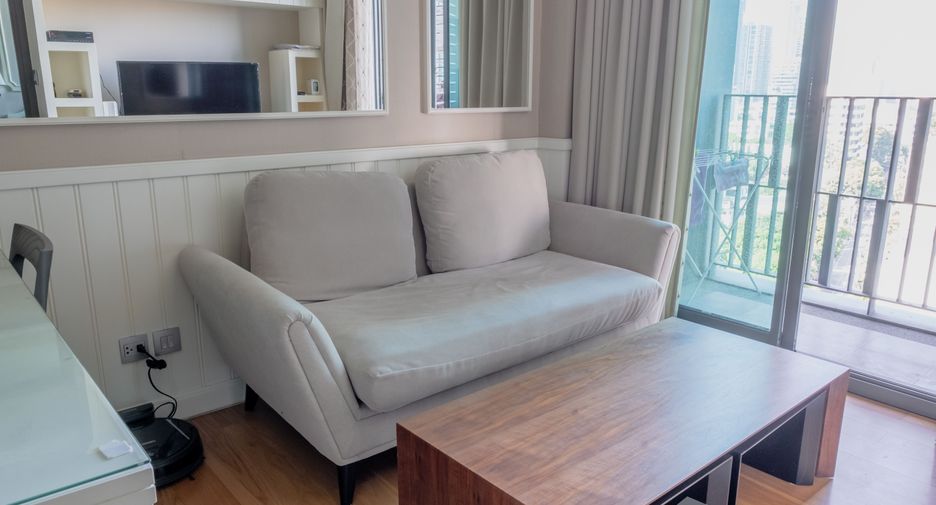 For rent 1 bed condo in Khlong Toei, Bangkok