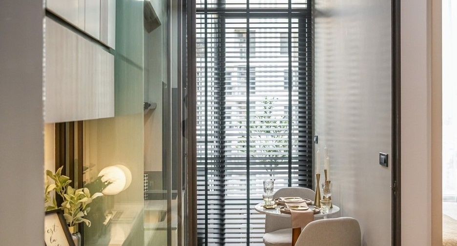 For rent 1 bed condo in Watthana, Bangkok
