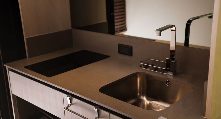 For rent 1 bed condo in Watthana, Bangkok