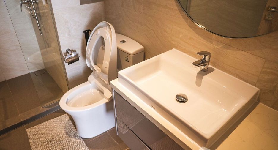 For rent 1 bed condo in Watthana, Bangkok