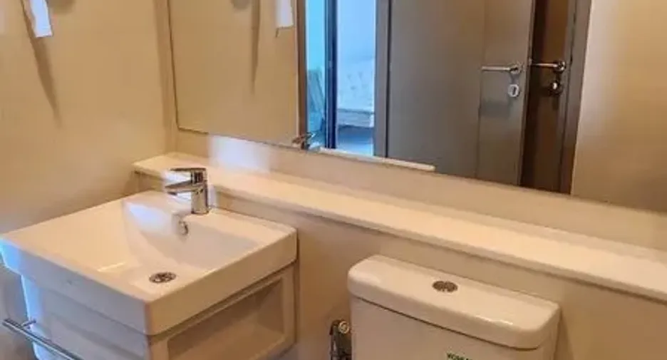 Wohnung zur Miete mit 1 Zimmer in Huai Khwang, Bangkok