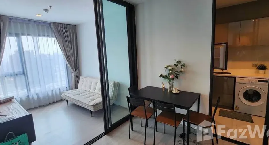 Wohnung zur Miete mit 1 Zimmer in Huai Khwang, Bangkok