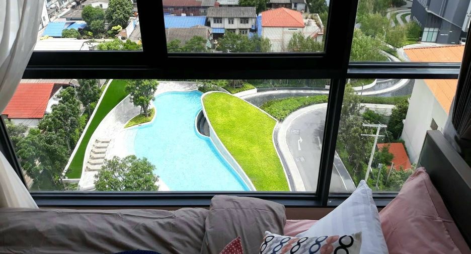 For rent 2 bedrooms condo in Bang Na, Bangkok