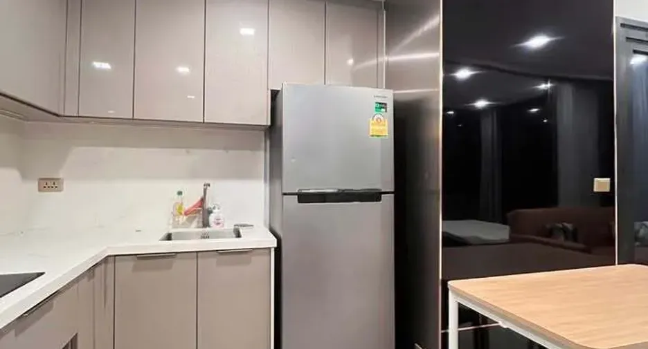 Wohnung zur Miete mit 1 Zimmer in Huai Khwang, Bangkok