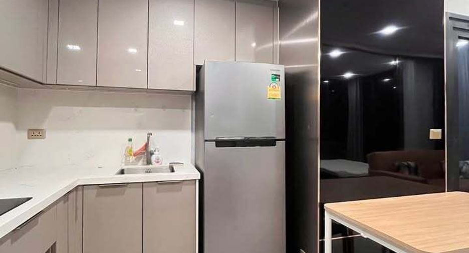 For rent 1 bed condo in Huai Khwang, Bangkok