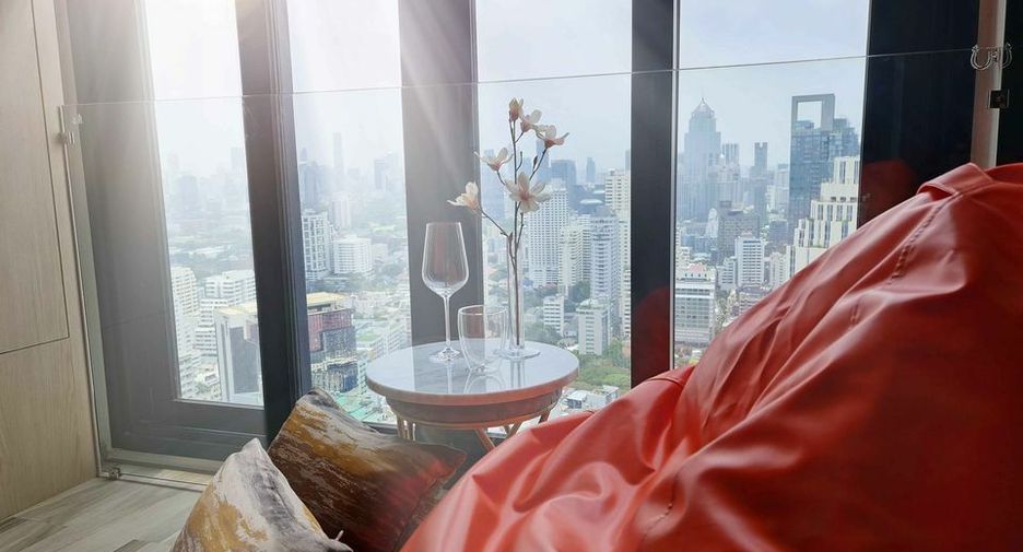 For rent 1 bed condo in Khlong Toei, Bangkok