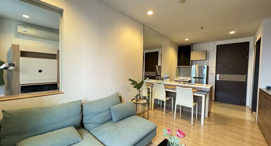 For rent 1 bed condo in Sathon, Bangkok