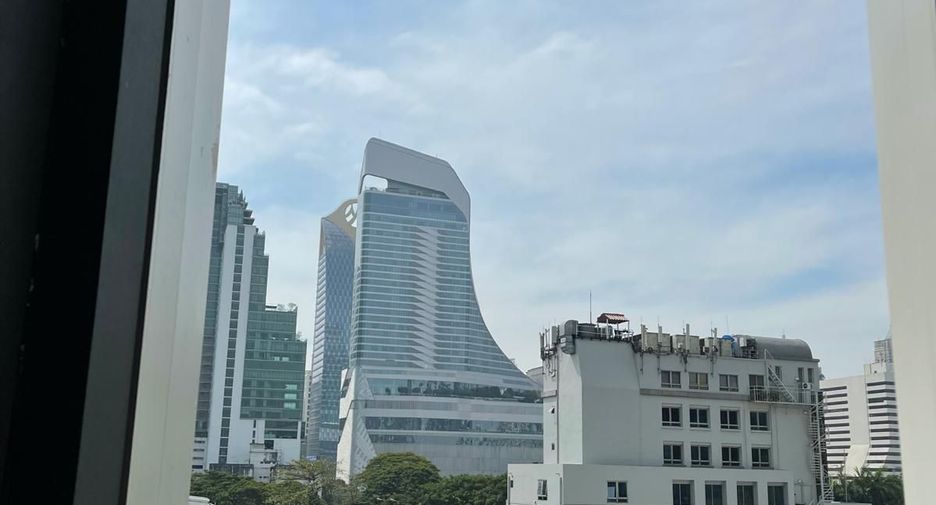 Wohnung zur Miete mit 1 Zimmer in Pathum Wan, Bangkok