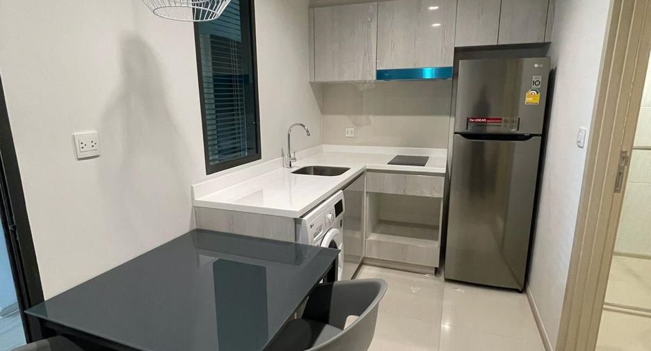 Wohnung zur Miete mit 1 Zimmer in Pathum Wan, Bangkok