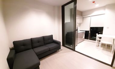 Condo en alquiler de 1 habitaciones en Huai Khwang, Bangkok