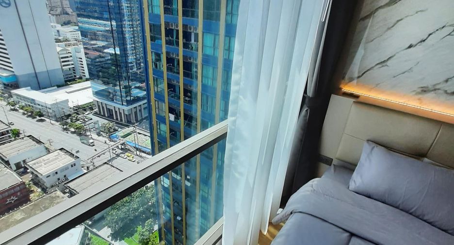 For rent 1 bed condo in Watthana, Bangkok