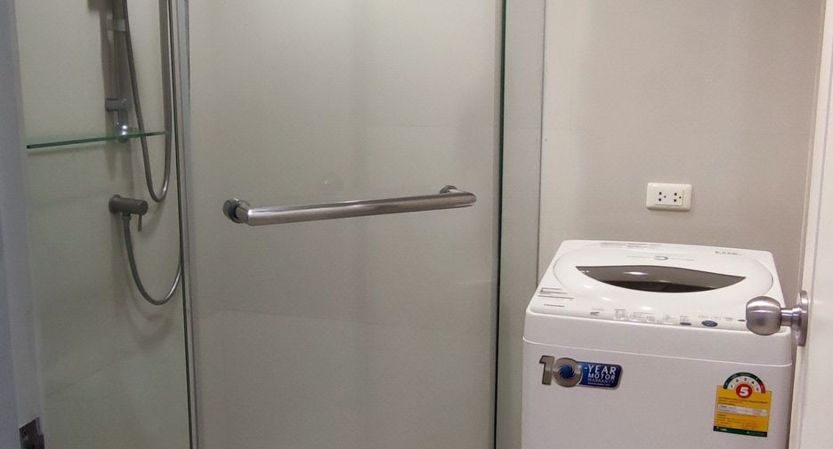For rent 1 bed condo in Bang Rak, Bangkok
