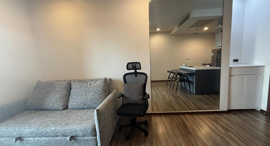 For rent 1 bed condo in Khlong Toei, Bangkok
