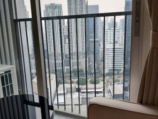 For rent 1 bed condo in Huai Khwang, Bangkok