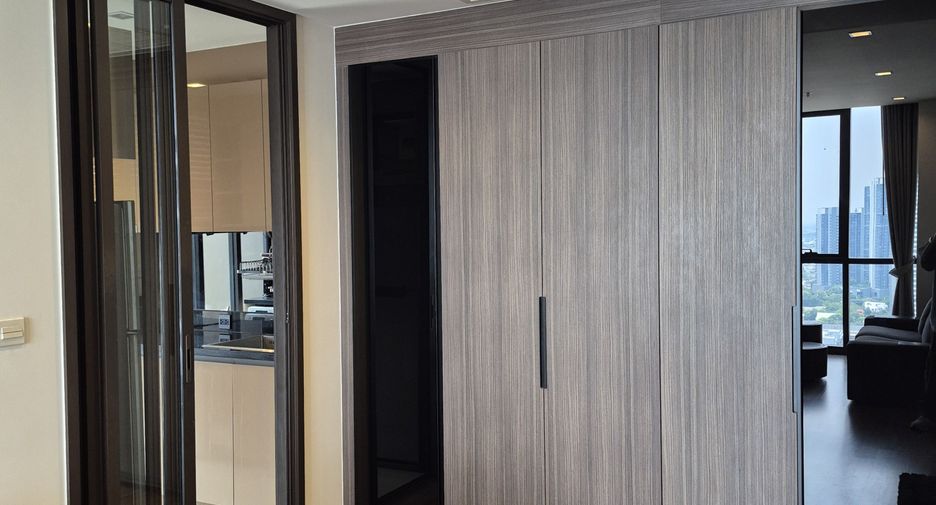 Condo en alquiler de 2 habitaciones en Khlong Toei, Bangkok