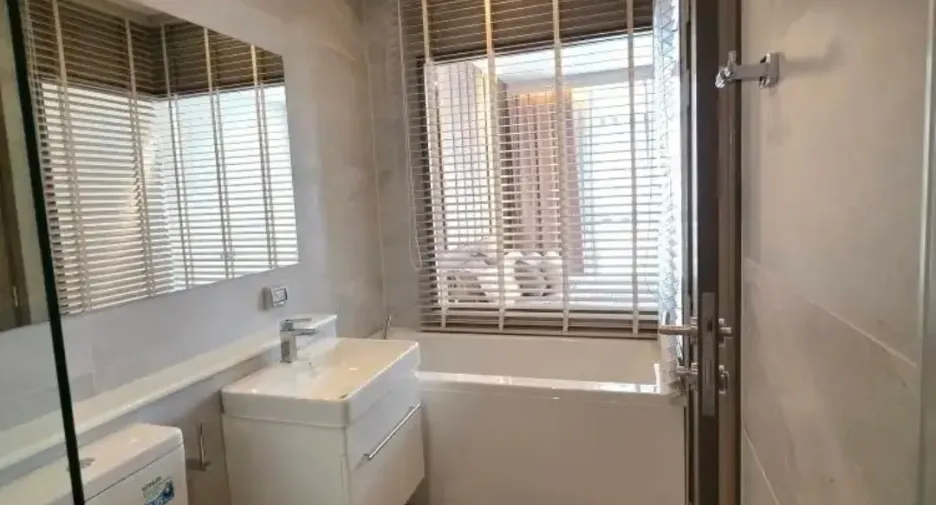 For rent 2 ベッドルーム condo in Watthana, Bangkok