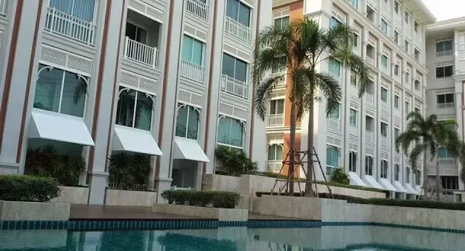 For sale 1 bed condo in Huai Khwang, Bangkok