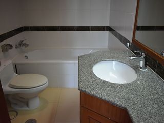 For rent 2 bedrooms condo in Pathum Wan, Bangkok