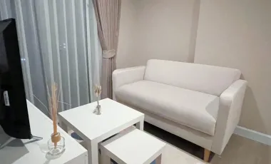 Wohnung zur Miete mit 1 Zimmer in Huai Khwang, Bangkok