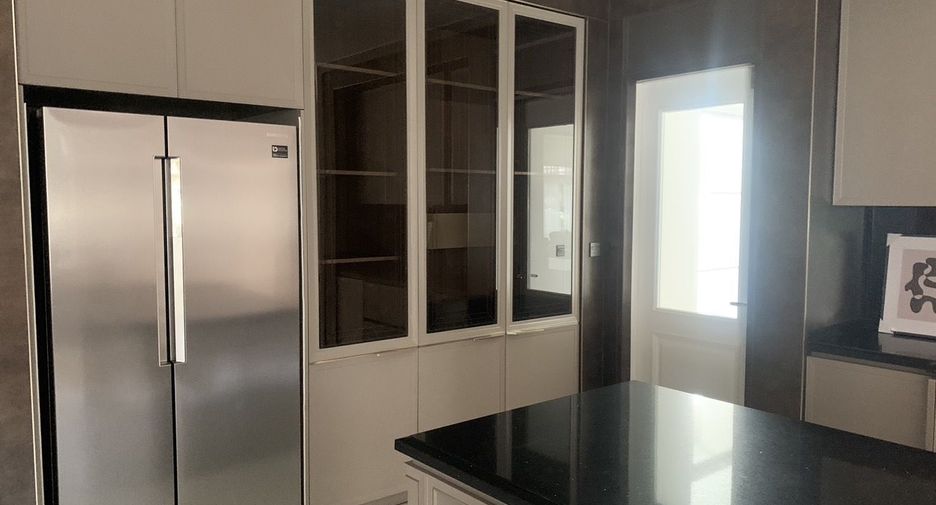 For rent 4 bedrooms house in Bang Phli, Samut Prakan