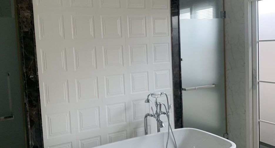 For rent 4 bedrooms house in Bang Phli, Samut Prakan