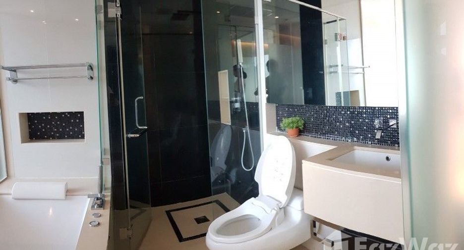 Wohnung zur Miete mit 2 Zimmer in Khlong Toei, Bangkok