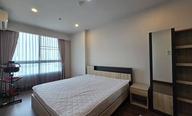 For rent 1 bed condo in Yan Nawa, Bangkok