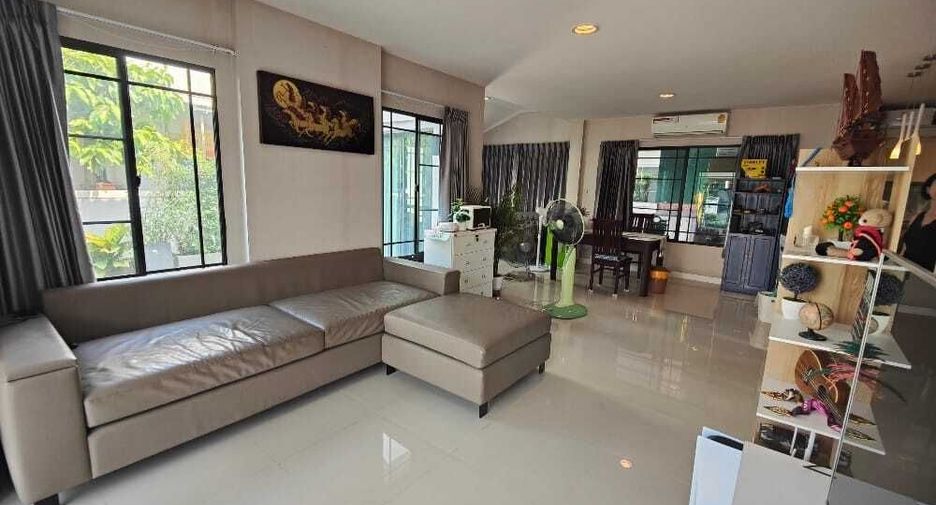 À louer 3 chambres maison à Sai Mai, Bangkok