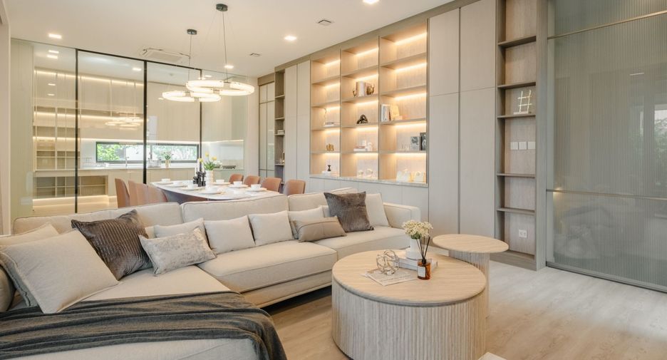 Casa en alquiler de 4 habitaciones en Saphan Sung, Bangkok